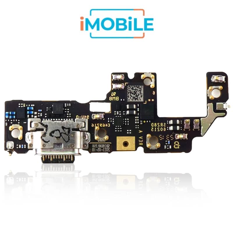 MOTO Raza 40 Ultra Compatible Charging Port